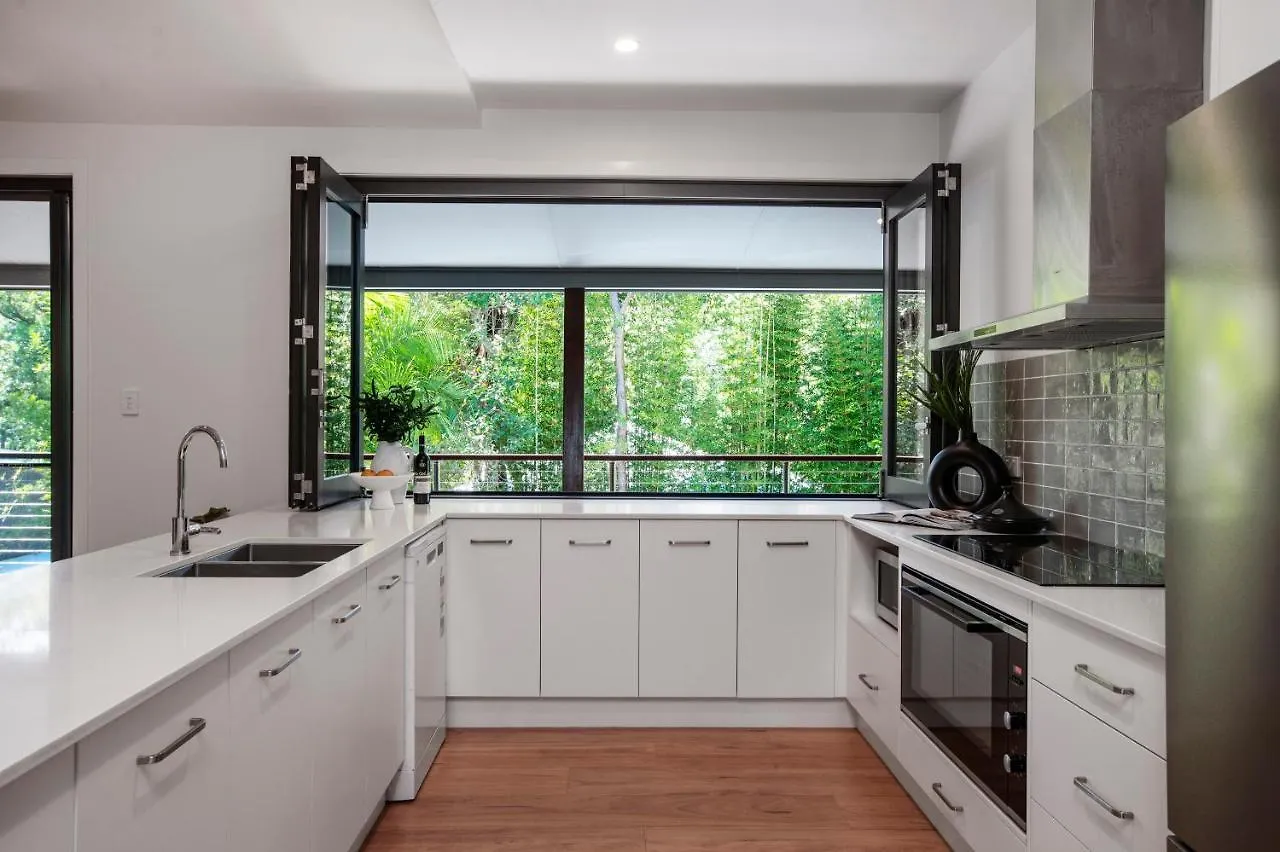 Light Filled Modern Specious Home, Pet Friendly In A Beautiful Area Of Byron Bay, Short Stroll To Town Hébergement de vacances